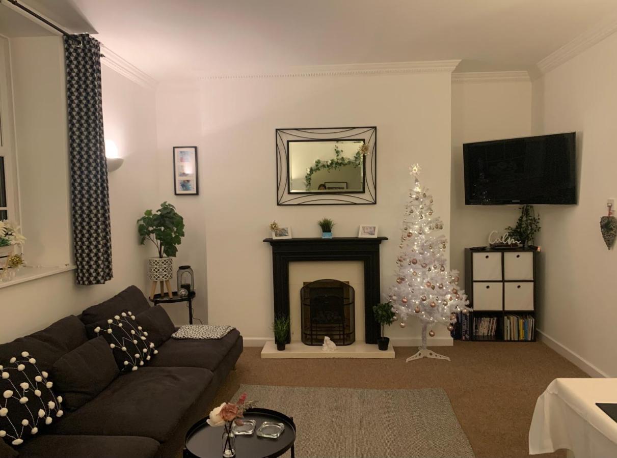 Seawards 2 Bedroomed Seafront Filey Luaran gambar